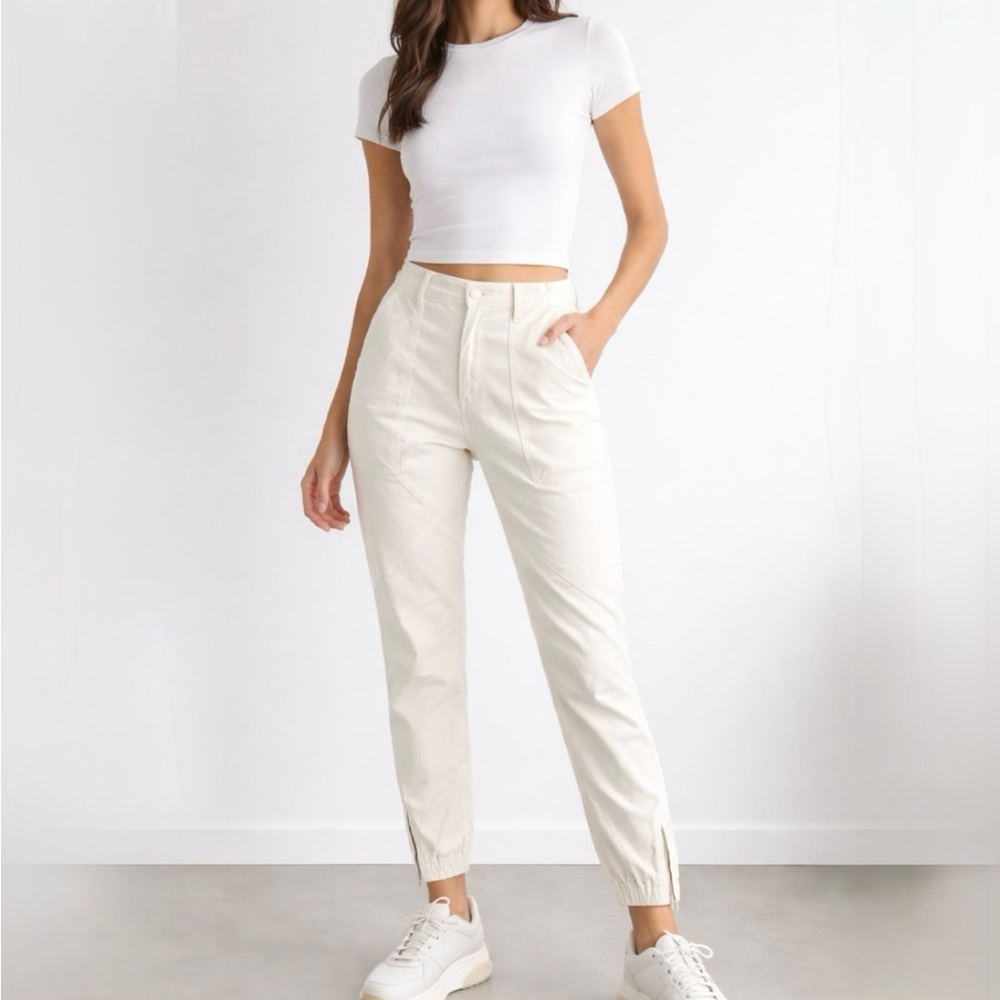 Frame Denim Women's Cropped Ankle Jeans in Off-White